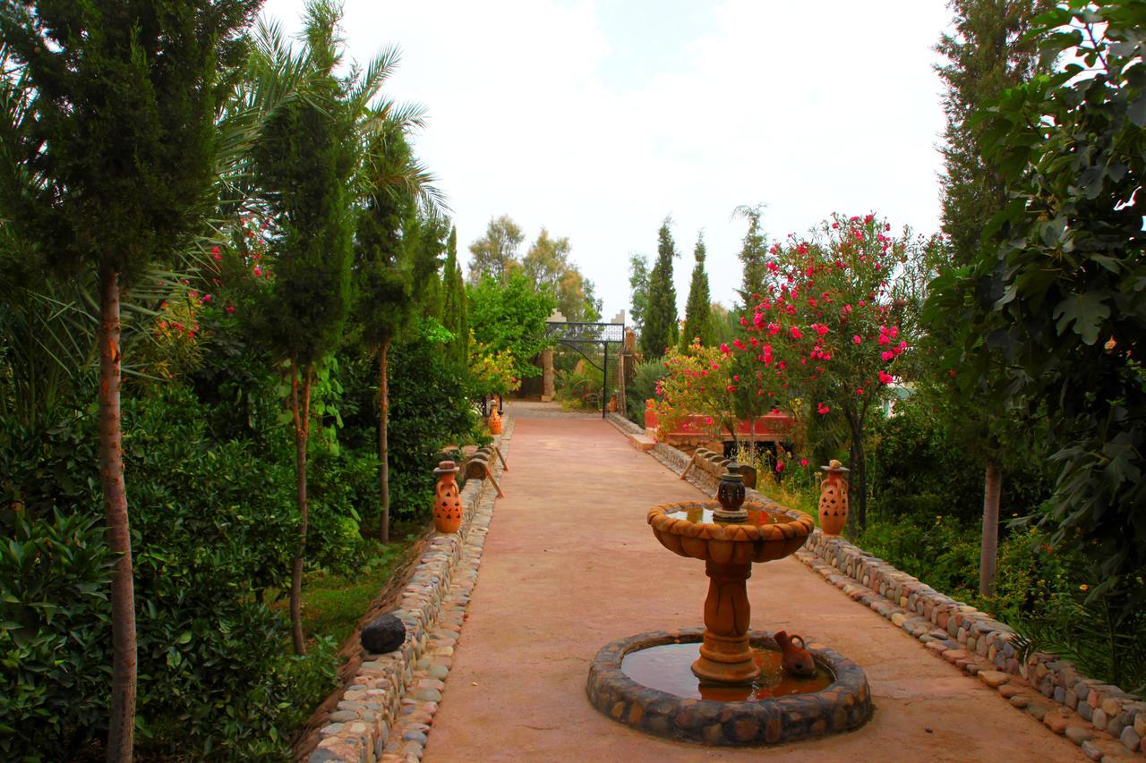 Kasbah Tiriguioute Hotell Skoura Exteriör bild