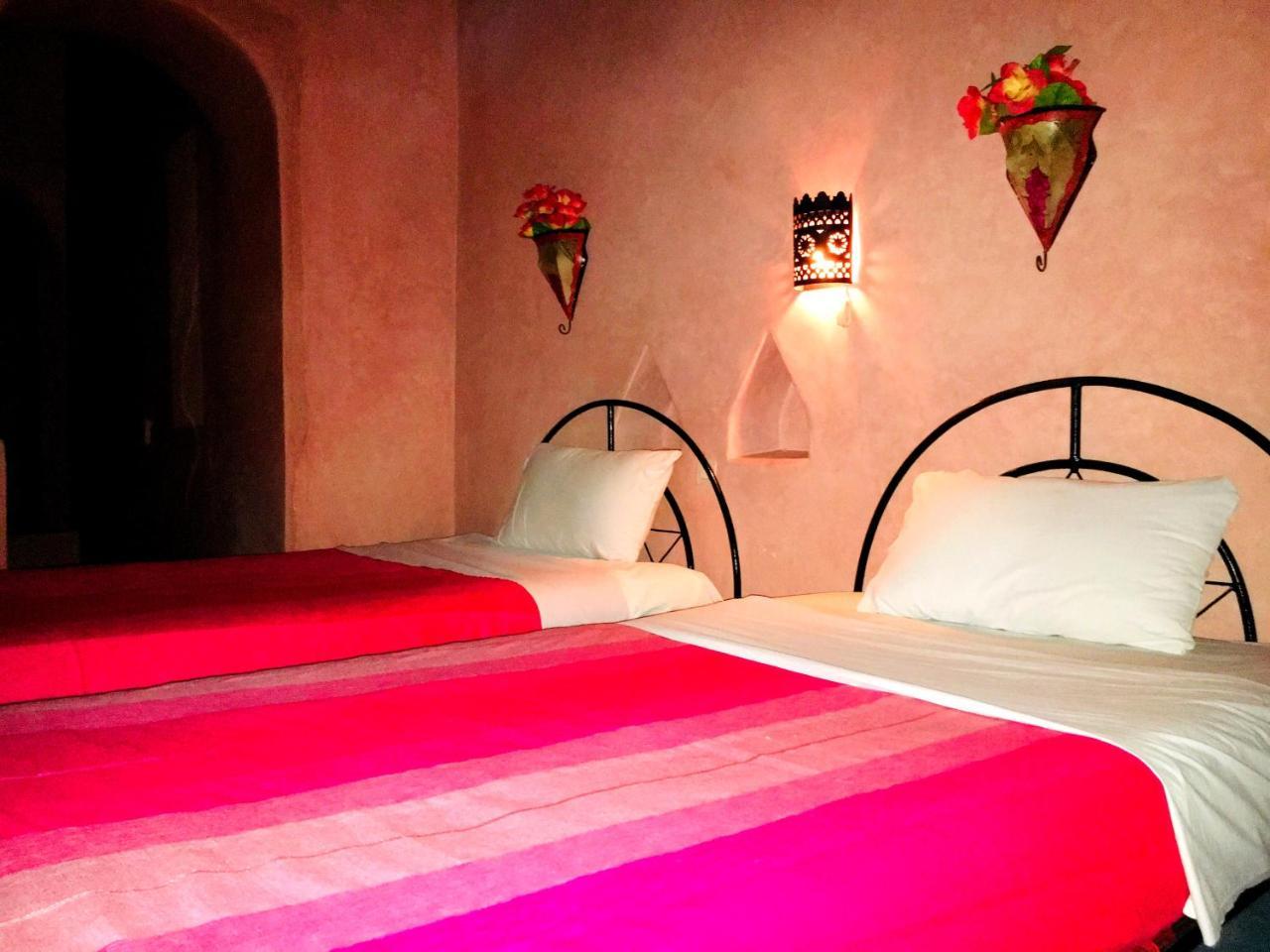 Kasbah Tiriguioute Hotell Skoura Exteriör bild