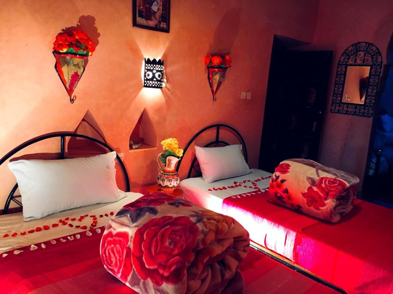 Kasbah Tiriguioute Hotell Skoura Exteriör bild